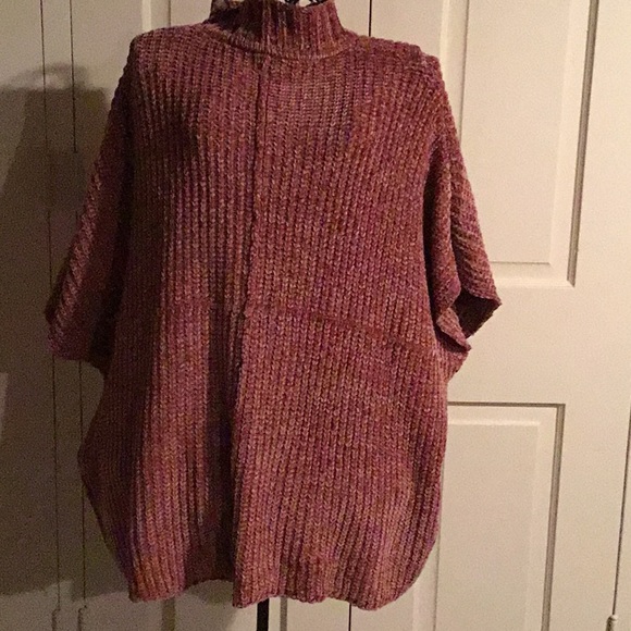 Sweater - Picture 4 of 4